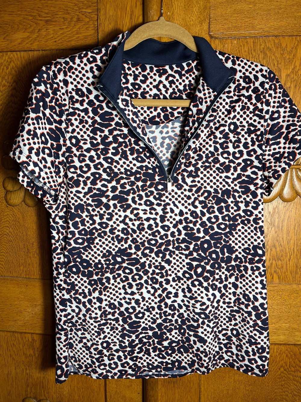 TAIL — Women’s 1/4 Zip Golf Shirt — Medium — Cheetah/Leopard — Navy Red/Orange